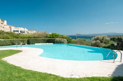 Piscina di Sherden suites - Your House in Sardinia o nelle vicinanze