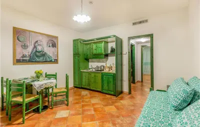 Cucina o angolo cottura di Lovely Apartment In Orosei With Wifi