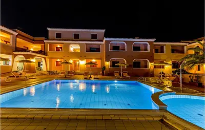 Piscina di Lovely Apartment In Orosei With Wifi o nelle vicinanze