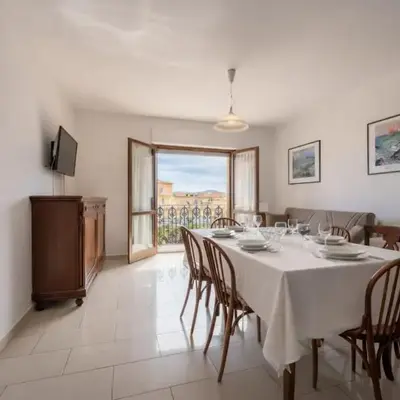 Dimoras 3BR City Center Balcony & Parking SF