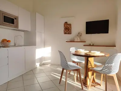 Cucina o angolo cottura di TAVOLARA MAGIC HOUSE - mare e Tavolara view