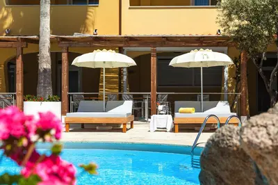 Piscina di Hotel Villa Margherita o nelle vicinanze