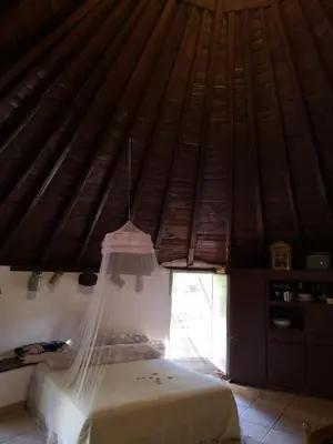 Letto o letti in una camera di Pinnettu sardo tipica abitazione sarda in ecosistema insetti e animaletti simpatici in condivisione bagno esterno a 10metri Leggere attentamente Prima di prenotare