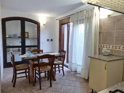 Cucina o angolo cottura di *Appartamento con ampia Veranda vicino al mare *