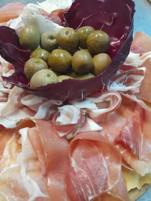 Cibo presso l'agriturismo o nelle vicinanze