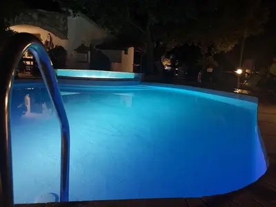 Piscina di Locanda Jannas o nelle vicinanze
