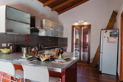 Cucina o angolo cottura di Giaria Holiday House