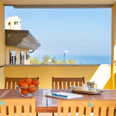 Casa con vista mare e monti