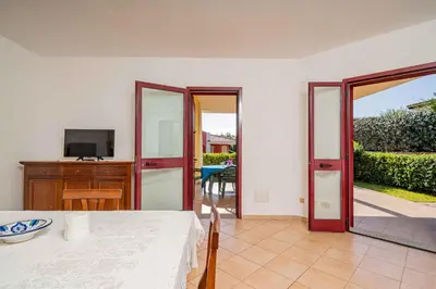 TV o dispositivi per l'intrattenimento presso Holiday home in Monte Petrosu 42787