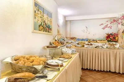 Cibo presso l'hotel o nelle vicinanze