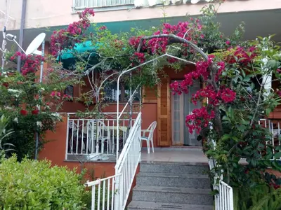 Giardino di Casa a pochi passi dal mare