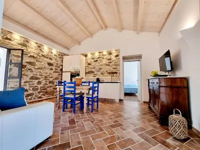 TV o dispositivi per l'intrattenimento presso STAZZO SAN TEODORO LA QUERCIA Piscina Condivisa