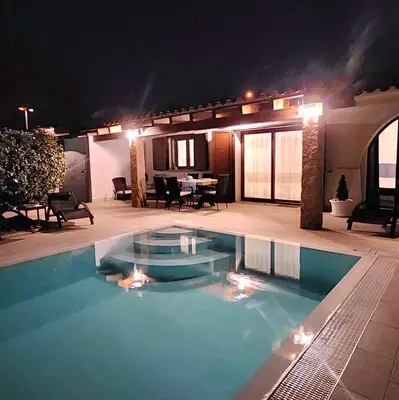 Piscina di Le Pavoncelle o nelle vicinanze