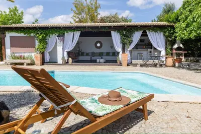 Piscina di Villa Niloan Olbia o nelle vicinanze