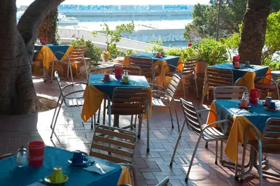 Vista sul fiume nelle vicinanze dell'hotel