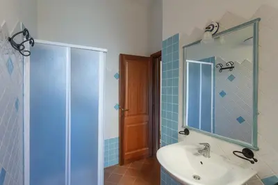 Bagno di Villetta con Piscina - BUDONI