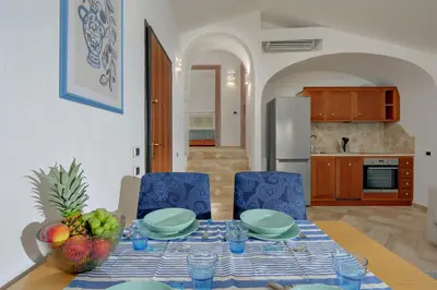 Cucina o angolo cottura di Villetta Azzurro - SHERDENIA Luxury Apartments