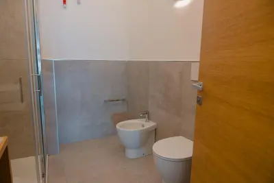 Bagno di Rooms, affittacamere Maksim