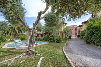 Giardino di Isola Blu, Jacuzzi & Pool by DomusAway
