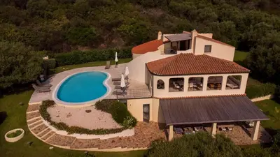 Piscina di Villa Alba Chiara o nelle vicinanze