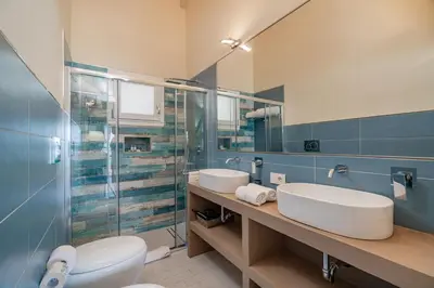 Bagno di Case al mare di Cala Saccaia