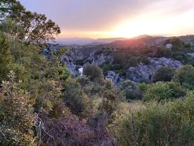 Paesaggio naturale nelle vicinanze della villa