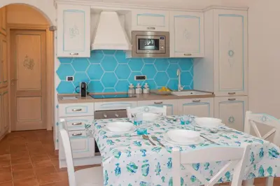 Cucina o angolo cottura di Celeste House With Pool - Happy Rentals