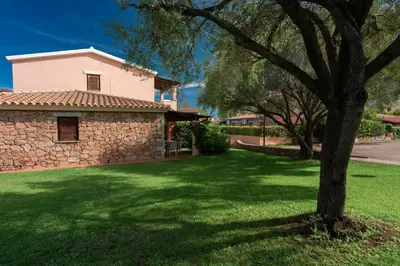 Giardino di Residenze Gallura Trilo 6 - Happy Rentals