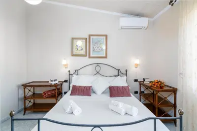 Letto o letti in una camera di Eliana's Apartments - Mares e Montes