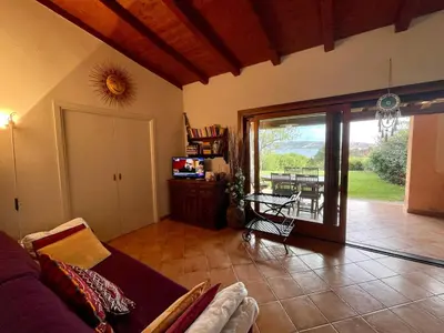 TV o dispositivi per l'intrattenimento presso CAPO CODA CAVALLO VILLA SALINEDDA GIARDINO VISTA MARE