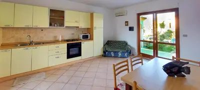 Cucina o angolo cottura di Appartamento Residenziale Trilocale Aresula San Teodoro