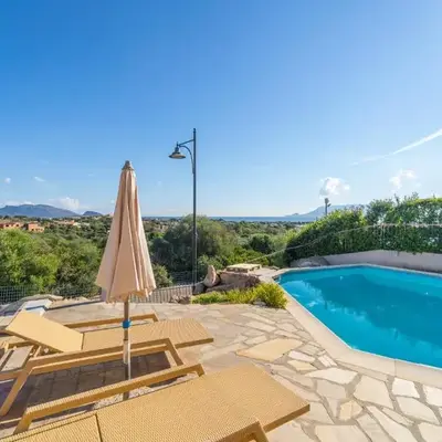 Sardegna casa a 250 metri dal mare con piscina