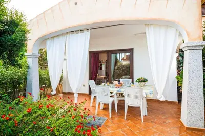 Giardino di residence lu soli budoni affitti
