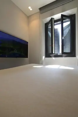 Planimetria di Renovated & fully equipped-Luxurious-2Room Fontana Suite, it just doesn't get any better!