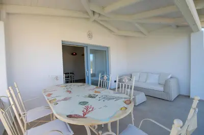 Area soggiorno di ENAJA - Luxury Retreat