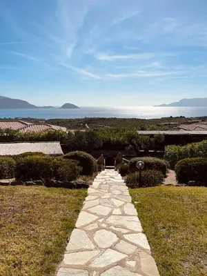 Paesaggio naturale nelle vicinanze della villa