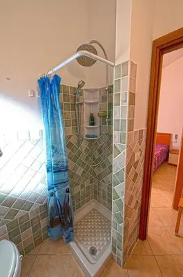 Bagno di FAN SARD Villetta 10 posti letto FBU-ZAN02